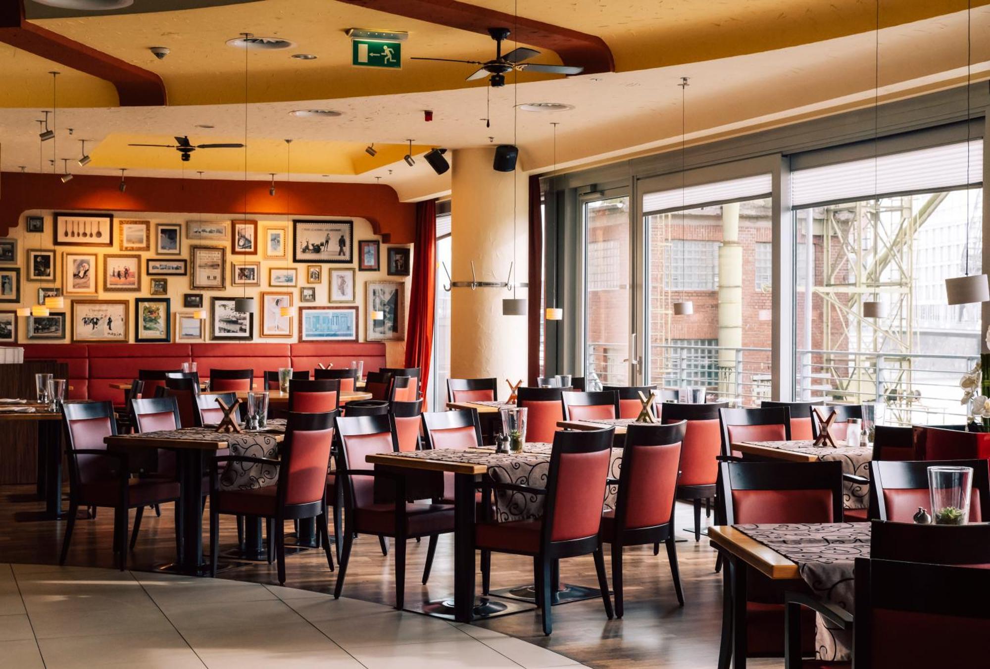 Courtyard By Marriott Duesseldorf Hafen, Dusseldorf